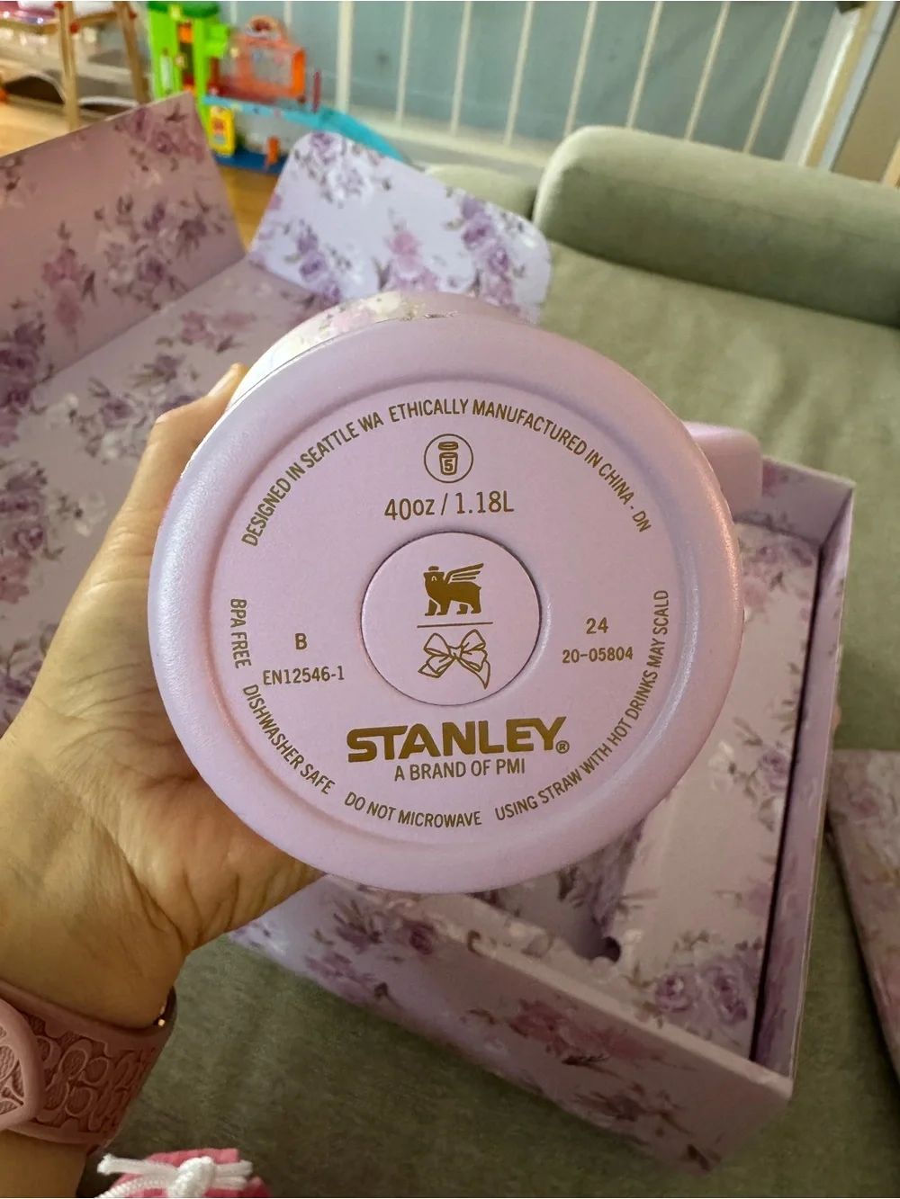 NEW Stanley x LoveShackFancy 40oz Happy Thoughts Lavender Floral Travel Tumbler - Picture 9 of 10